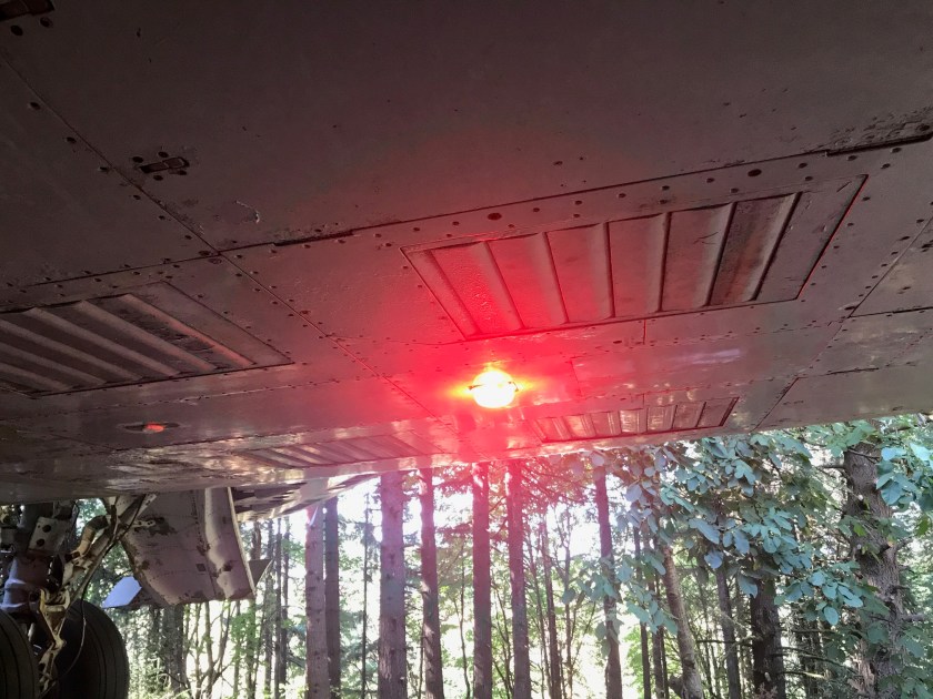 Center red beacon light