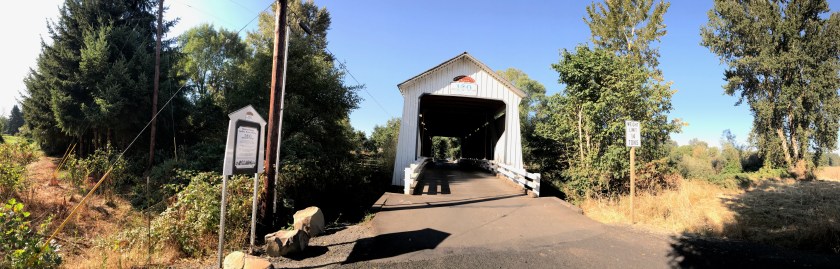 Northeast entrance of Gallon House Bridge